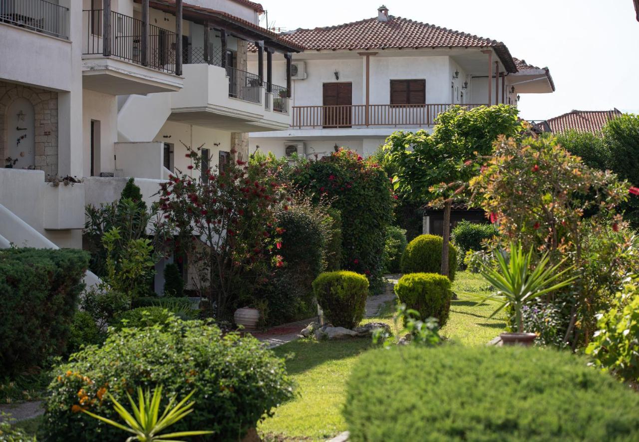 Antique Apartment Áfitos Exterior foto