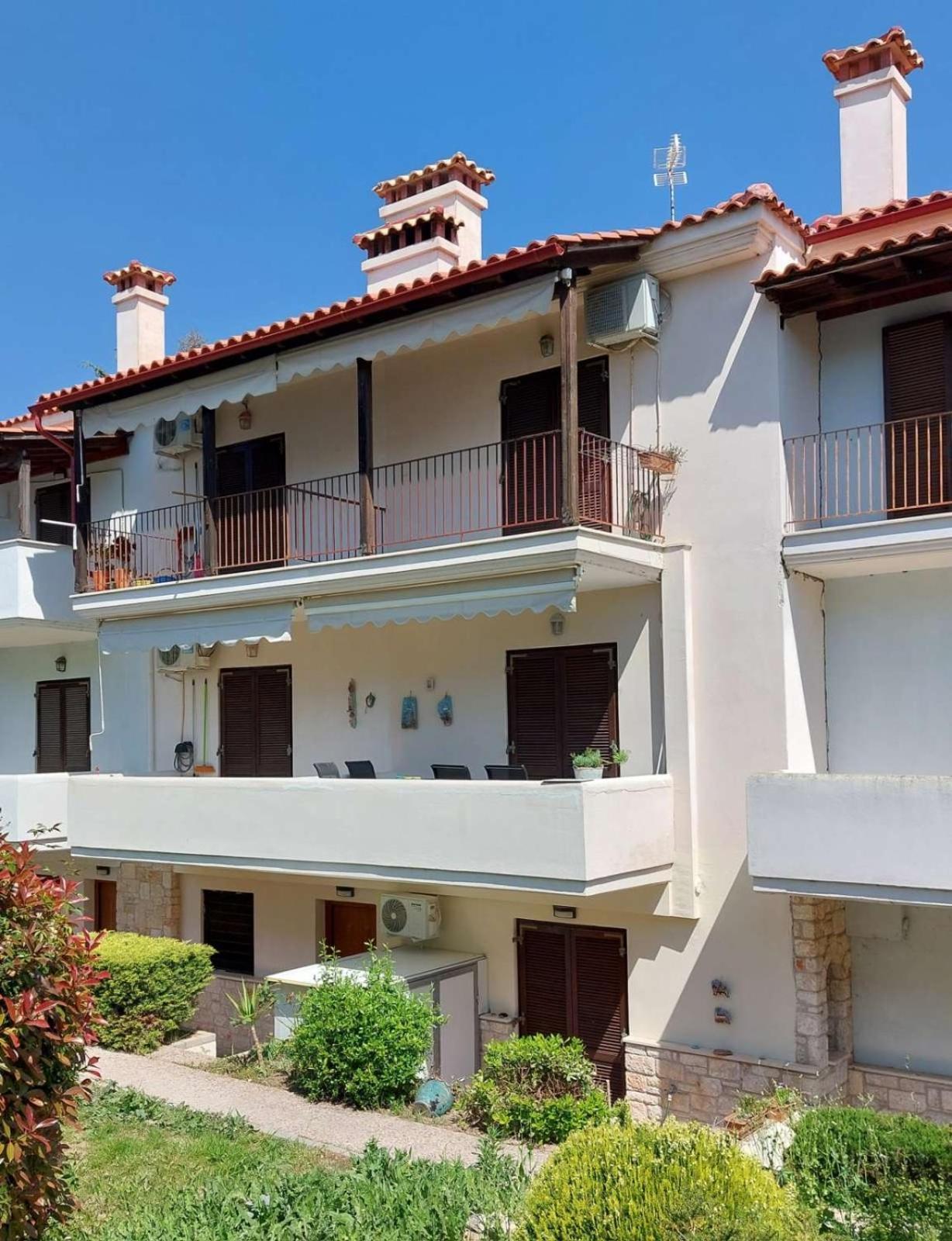 Antique Apartment Áfitos Exterior foto